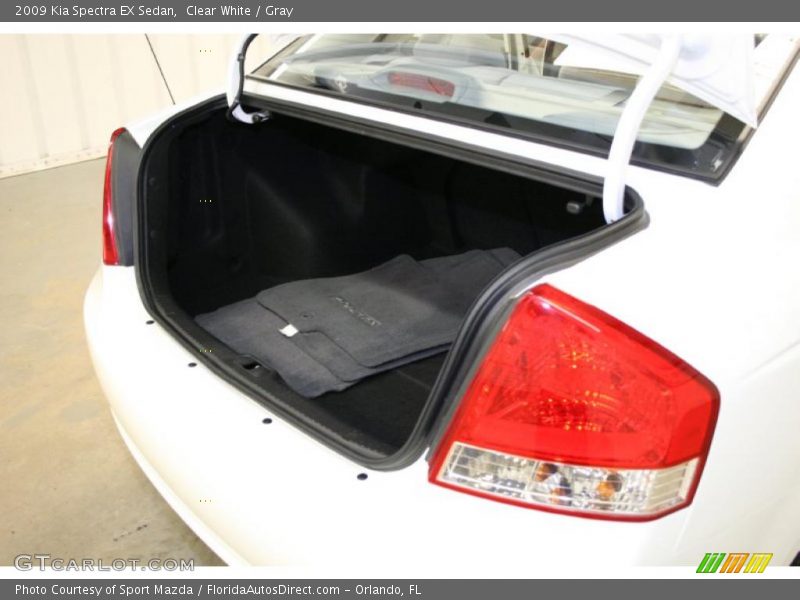 Clear White / Gray 2009 Kia Spectra EX Sedan