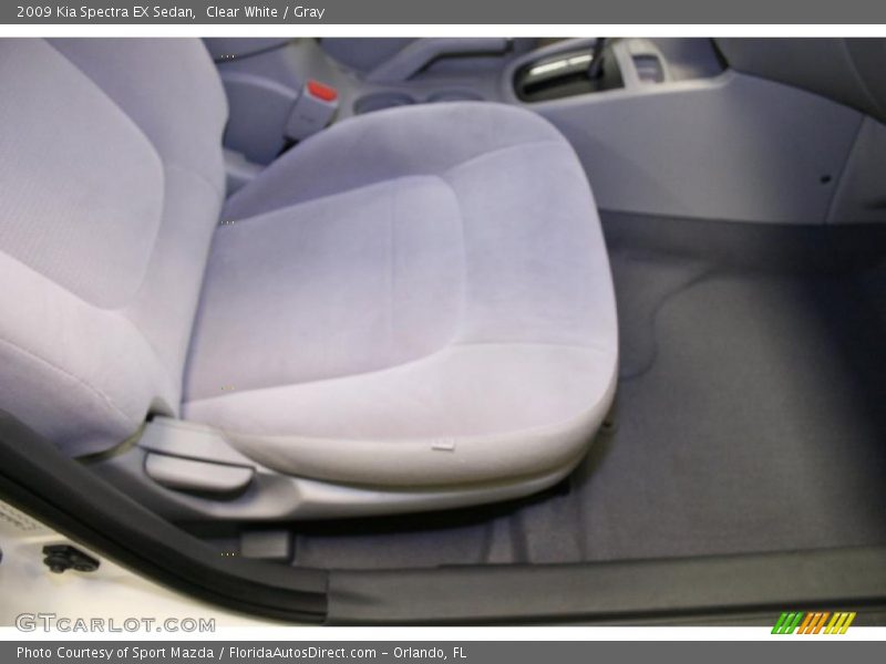 Clear White / Gray 2009 Kia Spectra EX Sedan