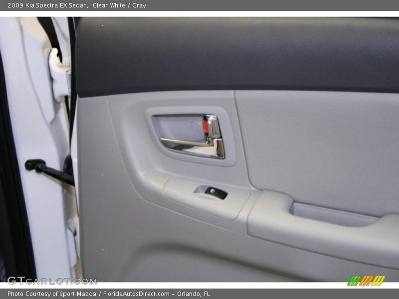 Clear White / Gray 2009 Kia Spectra EX Sedan