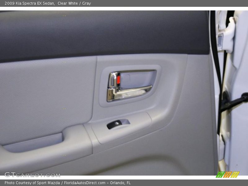 Clear White / Gray 2009 Kia Spectra EX Sedan
