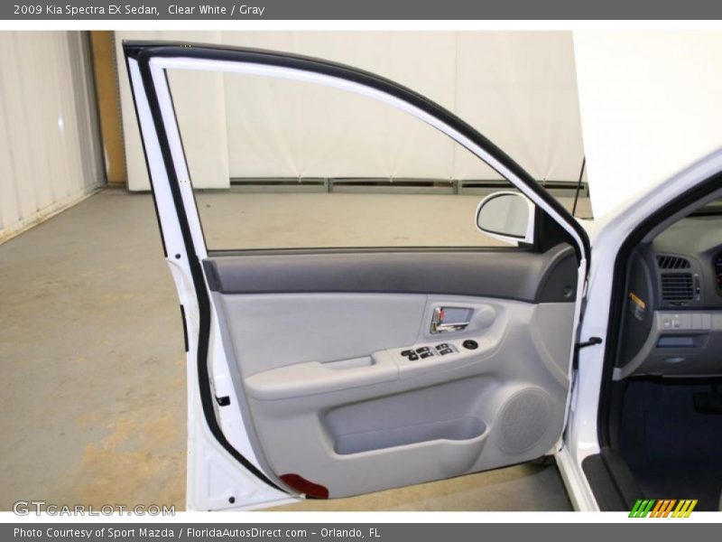 Clear White / Gray 2009 Kia Spectra EX Sedan