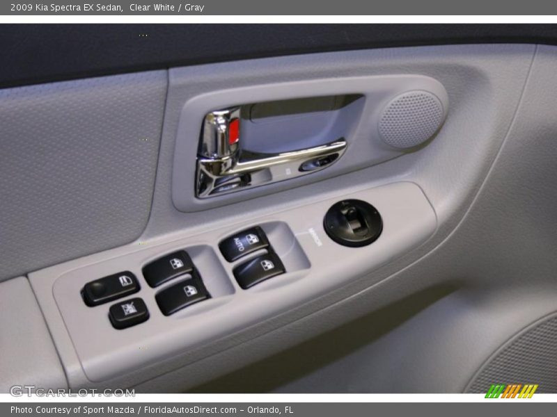 Clear White / Gray 2009 Kia Spectra EX Sedan