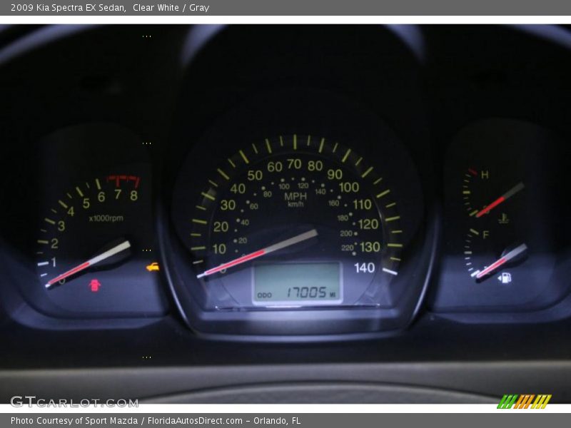 Clear White / Gray 2009 Kia Spectra EX Sedan