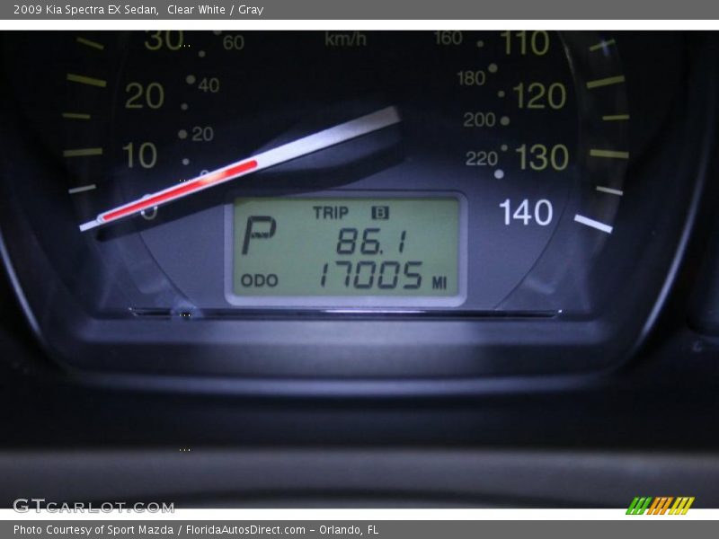 Clear White / Gray 2009 Kia Spectra EX Sedan