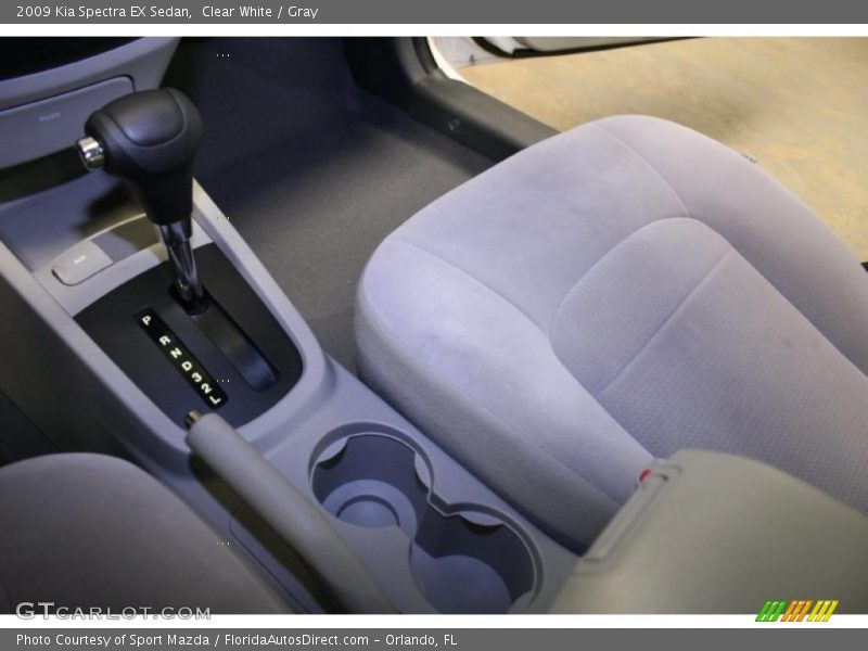 Clear White / Gray 2009 Kia Spectra EX Sedan