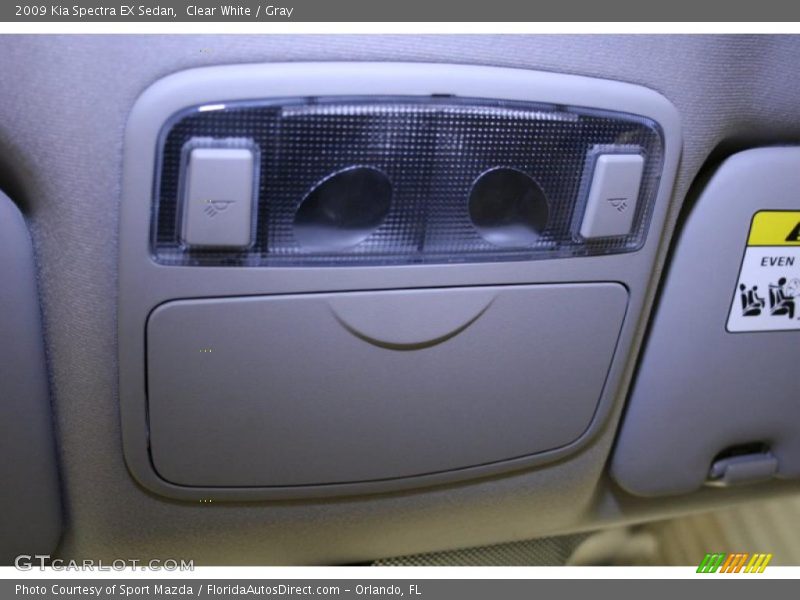 Clear White / Gray 2009 Kia Spectra EX Sedan