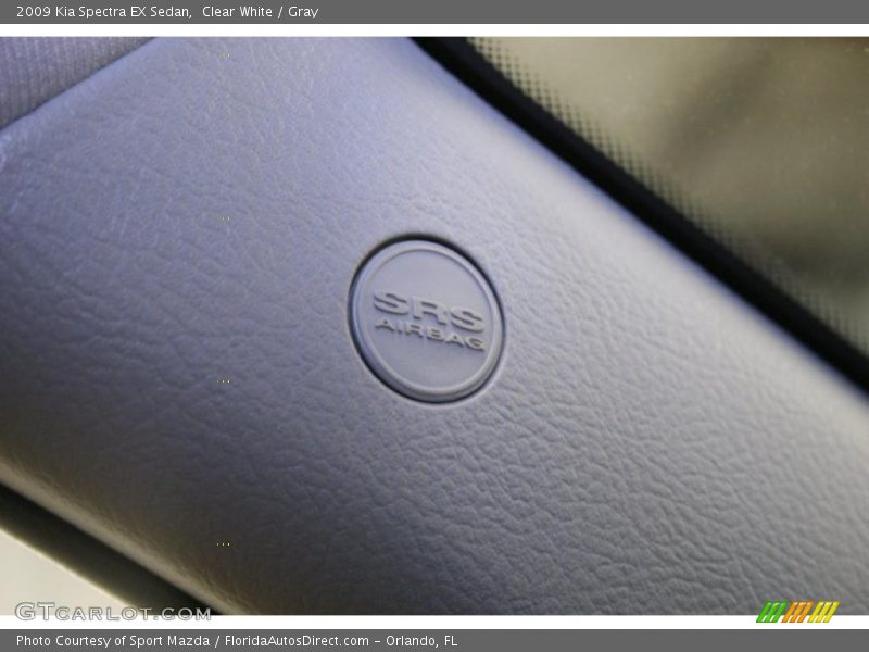 Clear White / Gray 2009 Kia Spectra EX Sedan