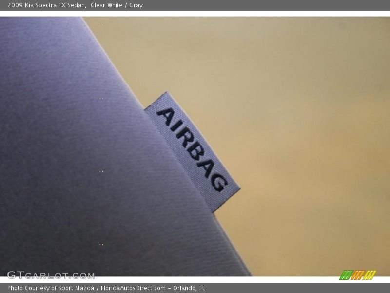 Clear White / Gray 2009 Kia Spectra EX Sedan