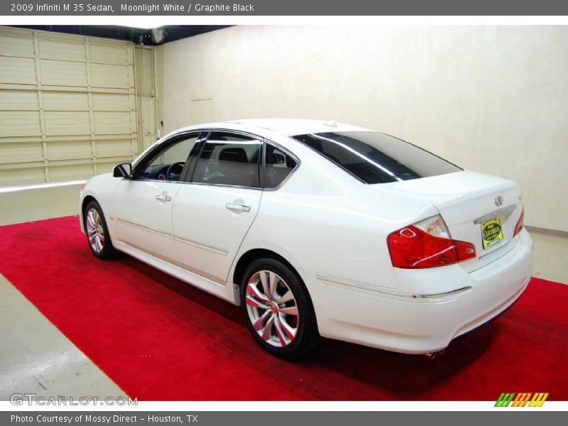 Moonlight White / Graphite Black 2009 Infiniti M 35 Sedan