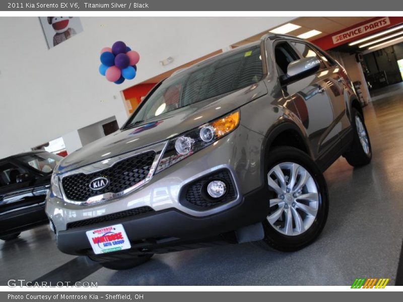 Titanium Silver / Black 2011 Kia Sorento EX V6