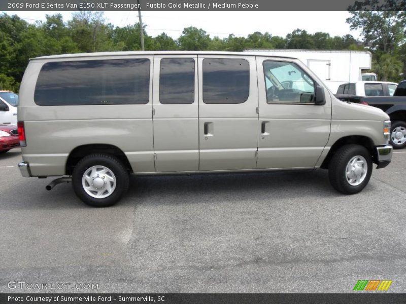 Pueblo Gold Metallic / Medium Pebble 2009 Ford E Series Van E150 XLT Passenger