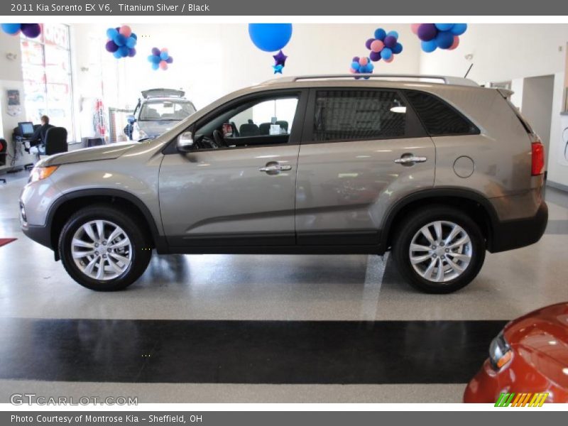 Titanium Silver / Black 2011 Kia Sorento EX V6