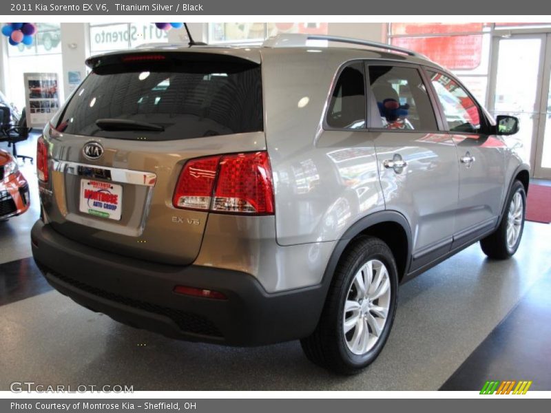 Titanium Silver / Black 2011 Kia Sorento EX V6