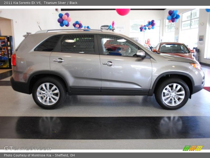 Titanium Silver / Black 2011 Kia Sorento EX V6