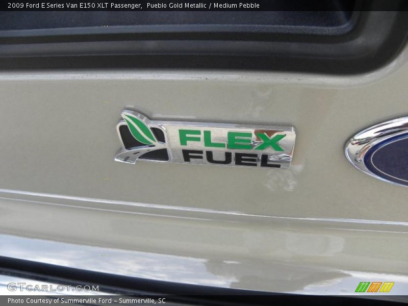 Pueblo Gold Metallic / Medium Pebble 2009 Ford E Series Van E150 XLT Passenger