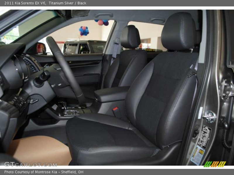 Titanium Silver / Black 2011 Kia Sorento EX V6