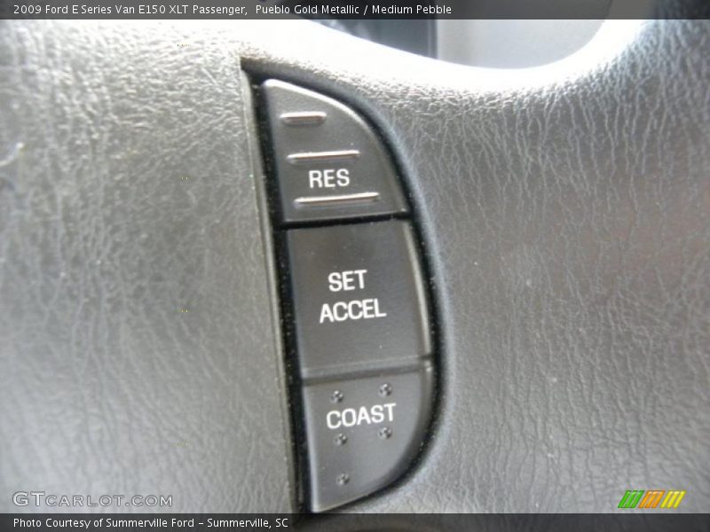 Pueblo Gold Metallic / Medium Pebble 2009 Ford E Series Van E150 XLT Passenger