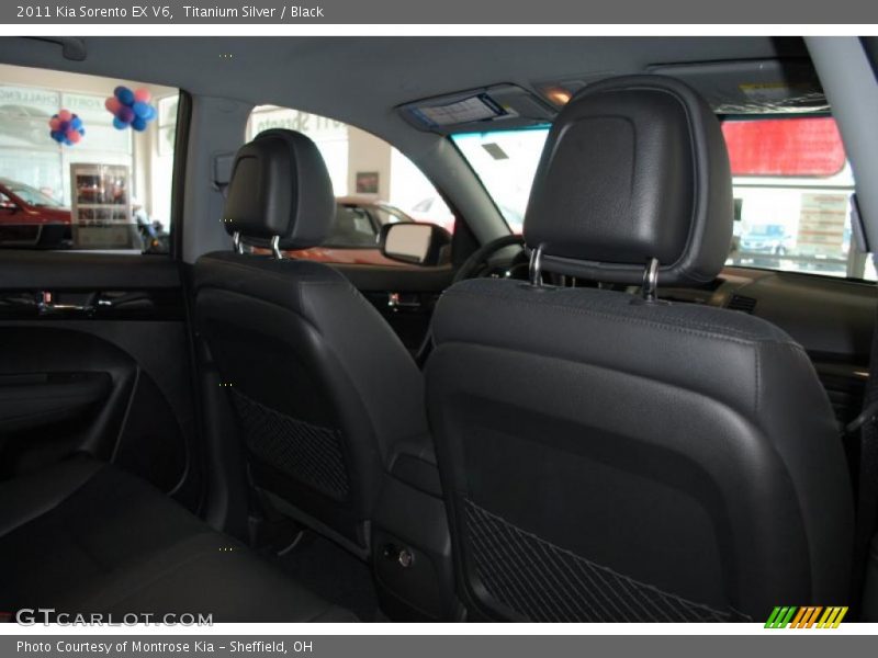 Titanium Silver / Black 2011 Kia Sorento EX V6