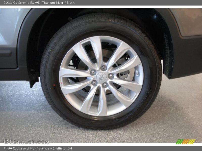 Titanium Silver / Black 2011 Kia Sorento EX V6