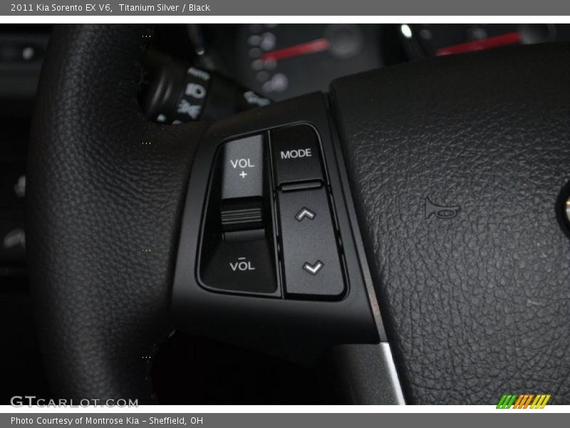 Titanium Silver / Black 2011 Kia Sorento EX V6