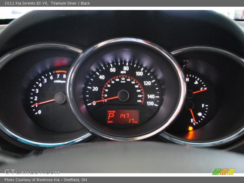 Titanium Silver / Black 2011 Kia Sorento EX V6