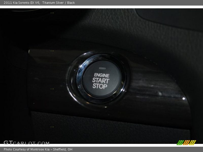 Titanium Silver / Black 2011 Kia Sorento EX V6