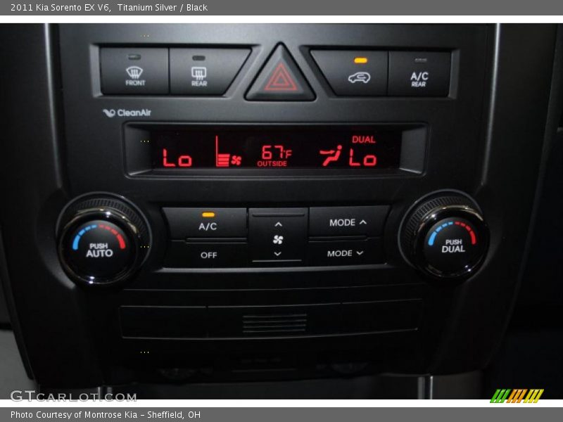 Titanium Silver / Black 2011 Kia Sorento EX V6