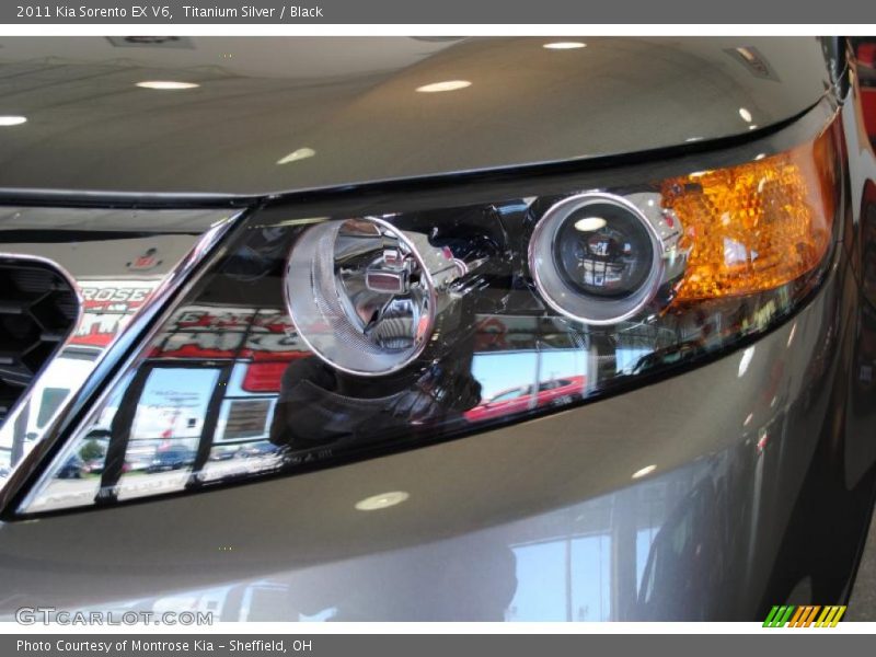 Titanium Silver / Black 2011 Kia Sorento EX V6