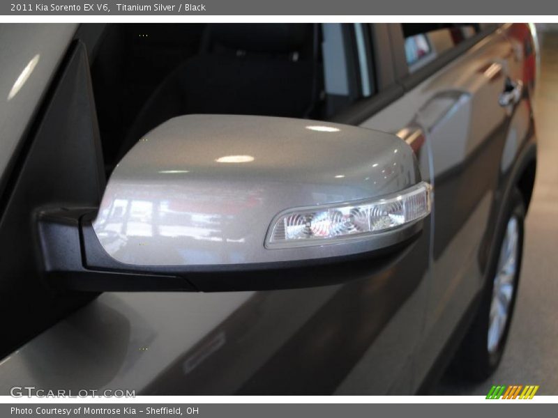 Titanium Silver / Black 2011 Kia Sorento EX V6