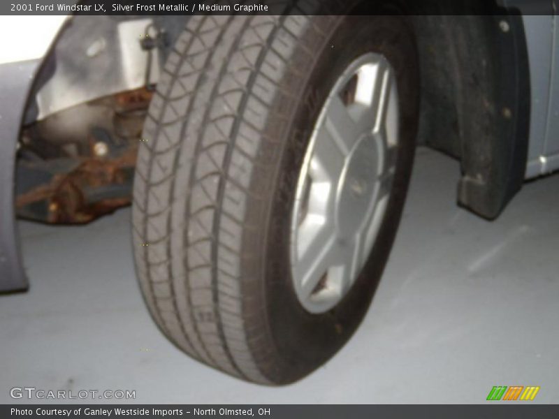 Silver Frost Metallic / Medium Graphite 2001 Ford Windstar LX