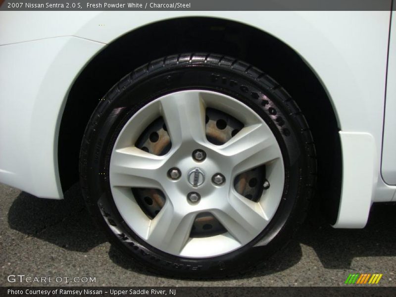 Fresh Powder White / Charcoal/Steel 2007 Nissan Sentra 2.0 S