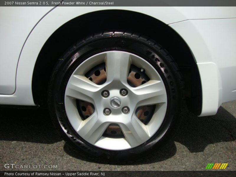 Fresh Powder White / Charcoal/Steel 2007 Nissan Sentra 2.0 S