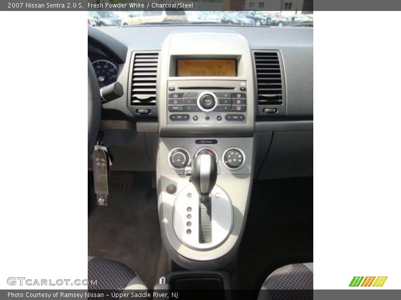 Fresh Powder White / Charcoal/Steel 2007 Nissan Sentra 2.0 S