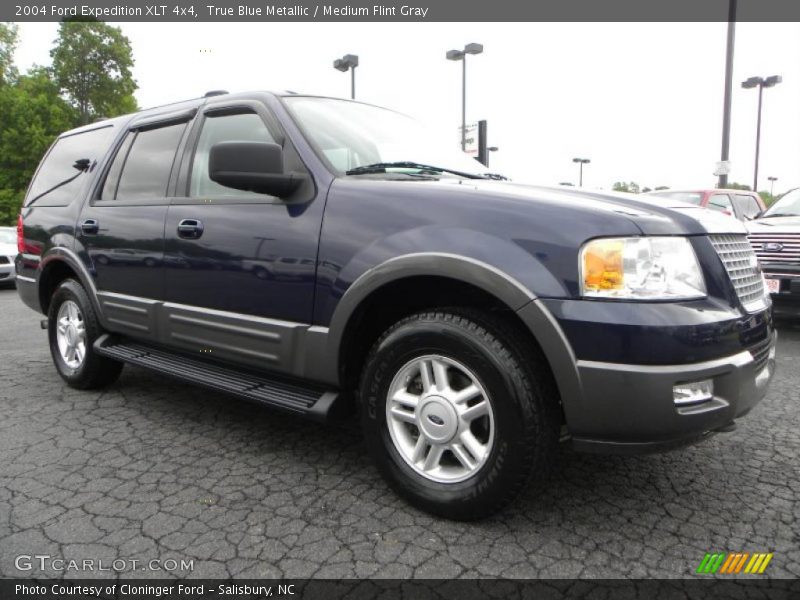 True Blue Metallic / Medium Flint Gray 2004 Ford Expedition XLT 4x4