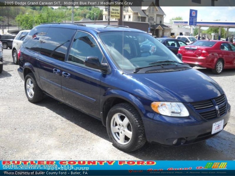 Midnight Blue Pearl / Medium Slate Gray 2005 Dodge Grand Caravan SXT