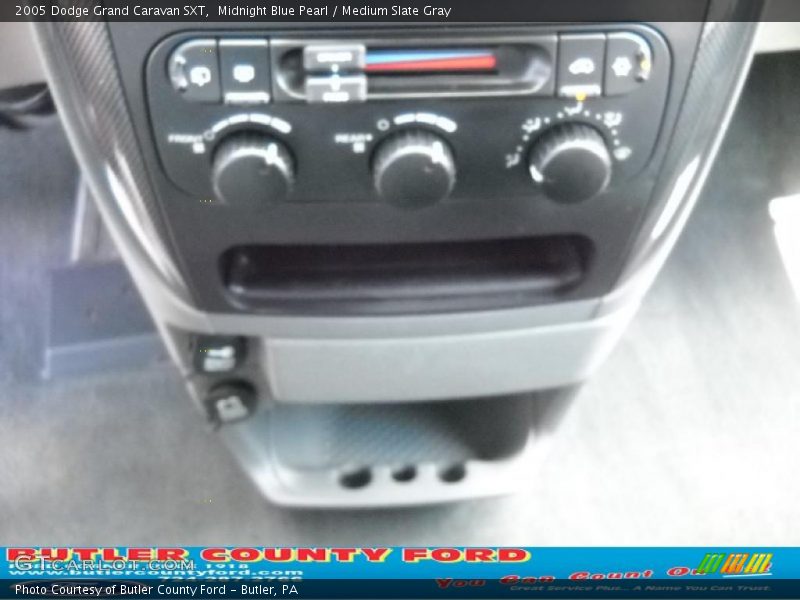 Midnight Blue Pearl / Medium Slate Gray 2005 Dodge Grand Caravan SXT
