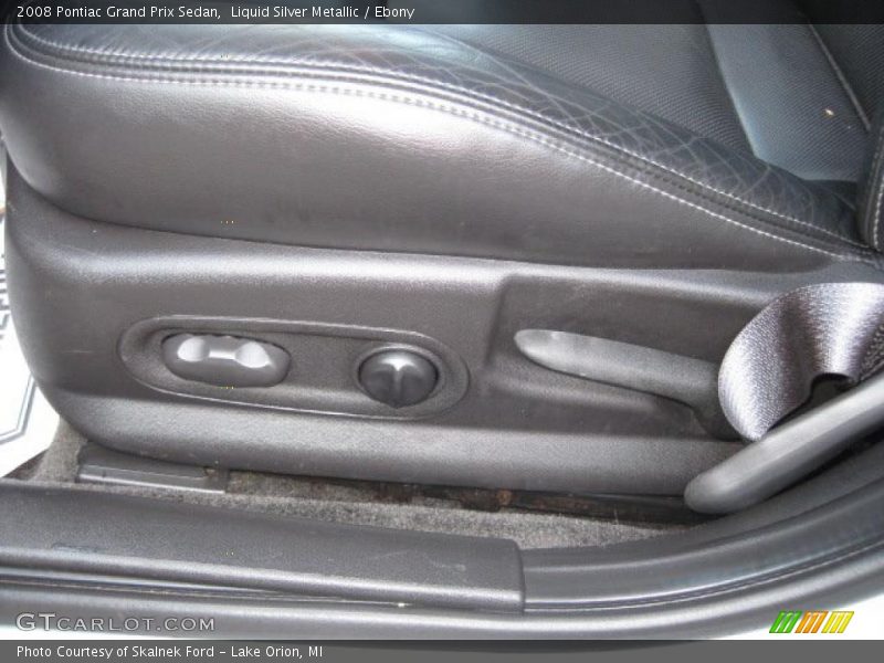 Liquid Silver Metallic / Ebony 2008 Pontiac Grand Prix Sedan