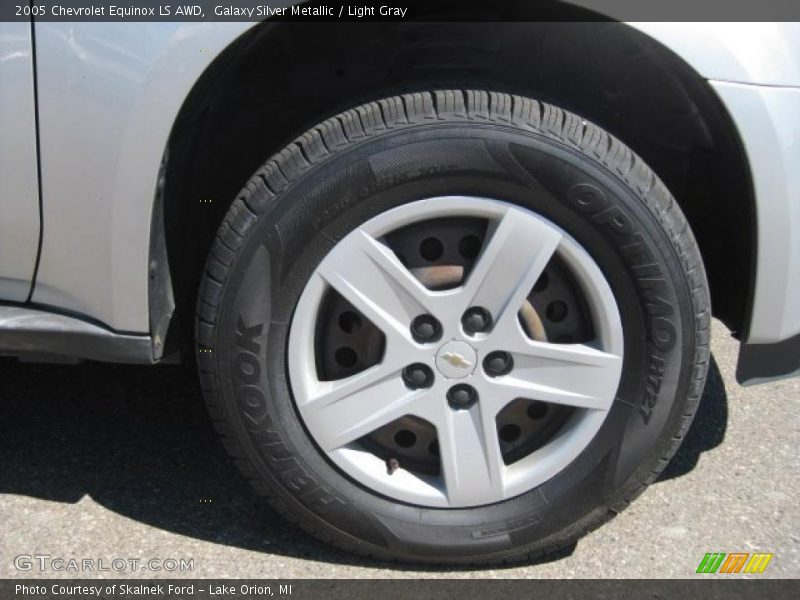 Galaxy Silver Metallic / Light Gray 2005 Chevrolet Equinox LS AWD