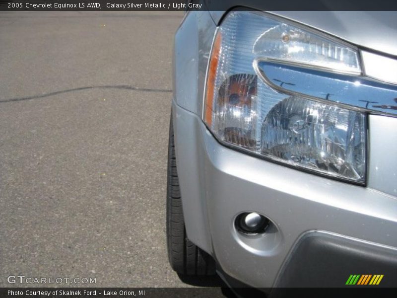 Galaxy Silver Metallic / Light Gray 2005 Chevrolet Equinox LS AWD
