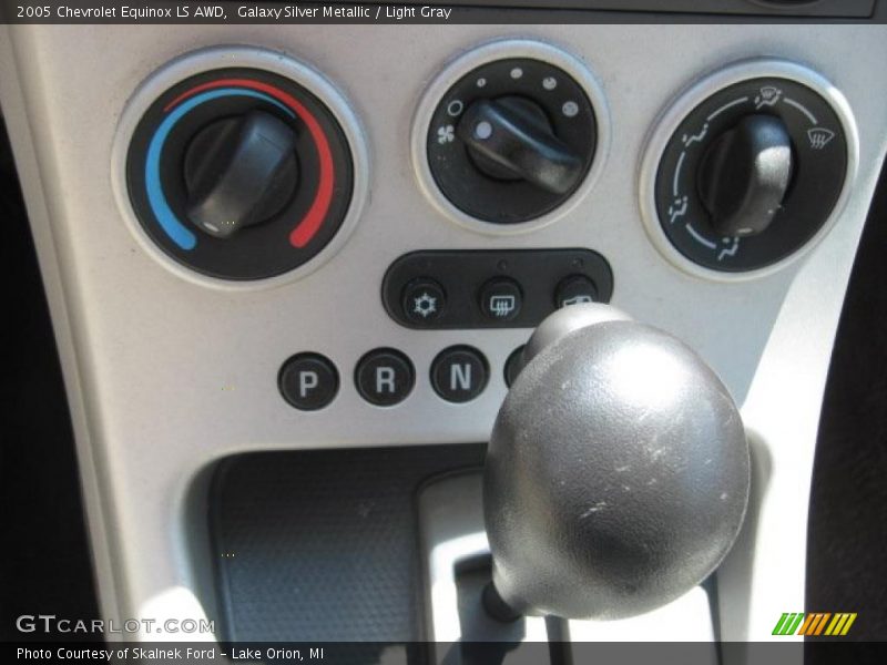 Galaxy Silver Metallic / Light Gray 2005 Chevrolet Equinox LS AWD