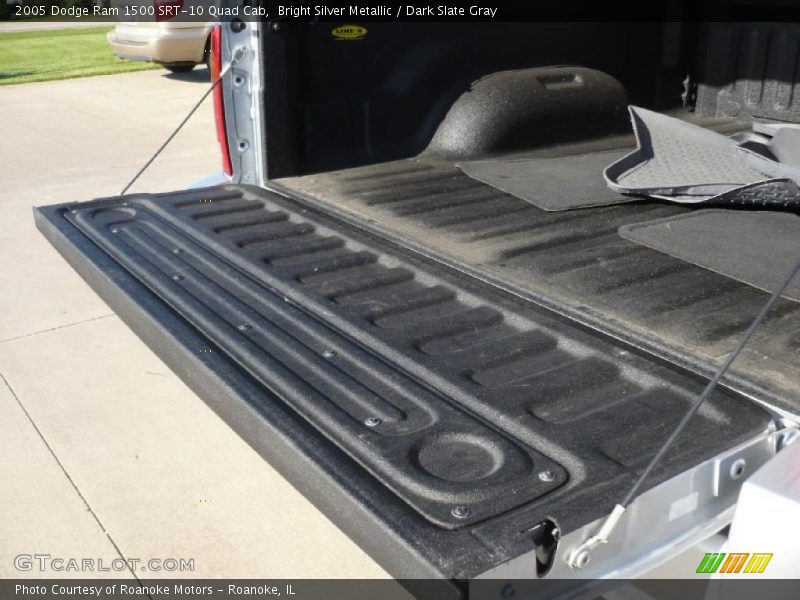 Bright Silver Metallic / Dark Slate Gray 2005 Dodge Ram 1500 SRT-10 Quad Cab
