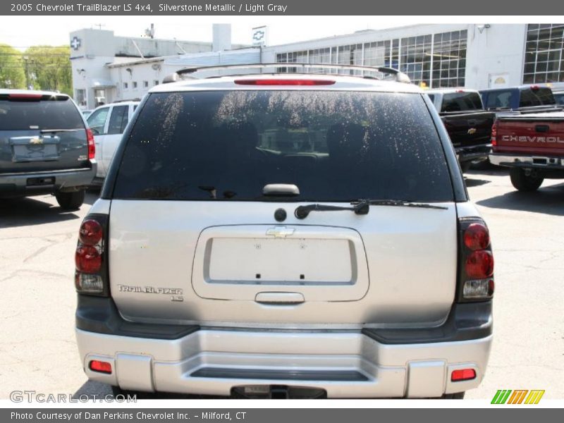 Silverstone Metallic / Light Gray 2005 Chevrolet TrailBlazer LS 4x4