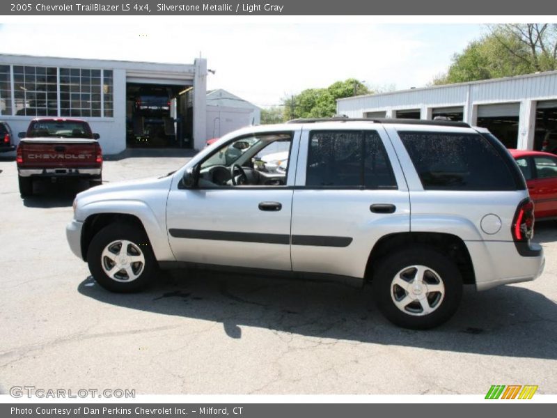Silverstone Metallic / Light Gray 2005 Chevrolet TrailBlazer LS 4x4