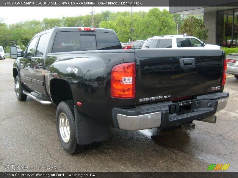 Onyx Black / Ebony Black 2007 GMC Sierra 3500HD SLE Crew Cab 4x4 Dually