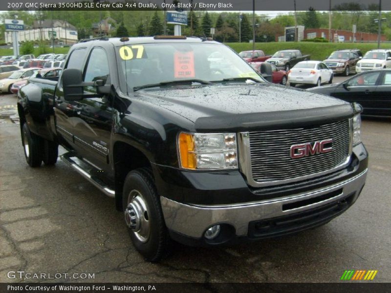 Onyx Black / Ebony Black 2007 GMC Sierra 3500HD SLE Crew Cab 4x4 Dually