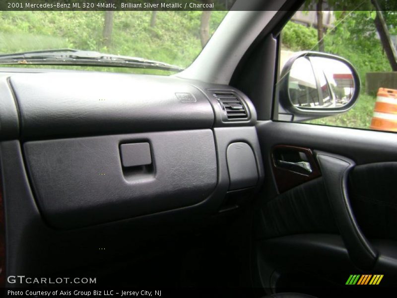Brilliant Silver Metallic / Charcoal 2001 Mercedes-Benz ML 320 4Matic