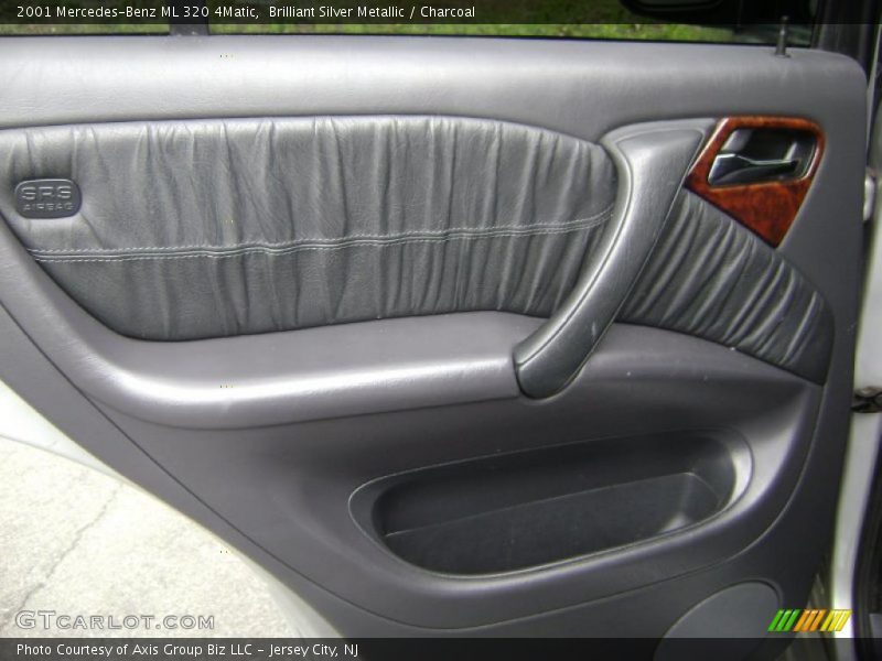 Brilliant Silver Metallic / Charcoal 2001 Mercedes-Benz ML 320 4Matic