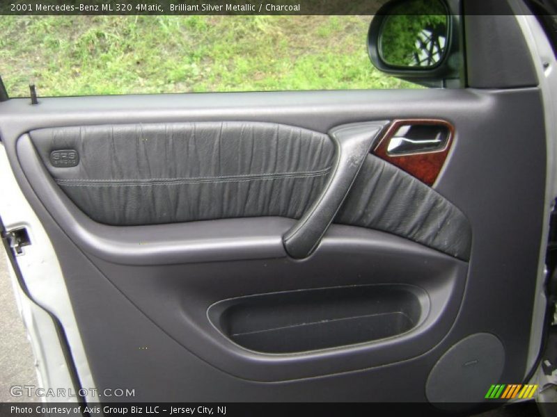 Brilliant Silver Metallic / Charcoal 2001 Mercedes-Benz ML 320 4Matic
