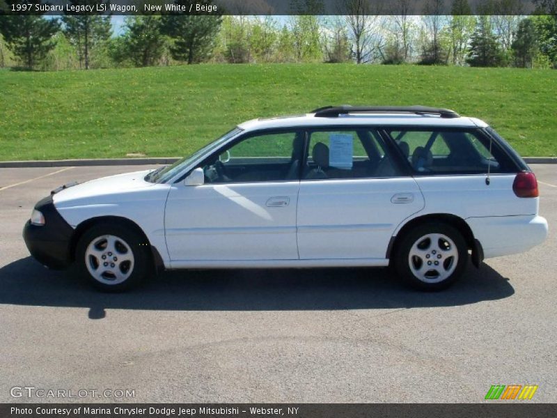 New White / Beige 1997 Subaru Legacy LSi Wagon