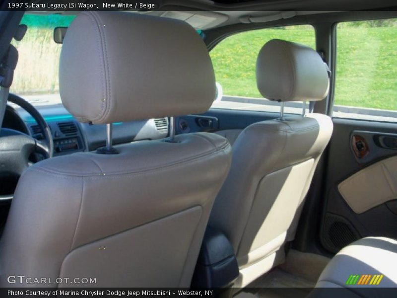 New White / Beige 1997 Subaru Legacy LSi Wagon